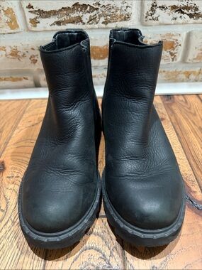 Sorel Black Leather Chelsea Ankle Boots